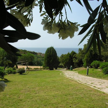 Eco Village Baia Delle Ginestre Teulada Exteriör bild