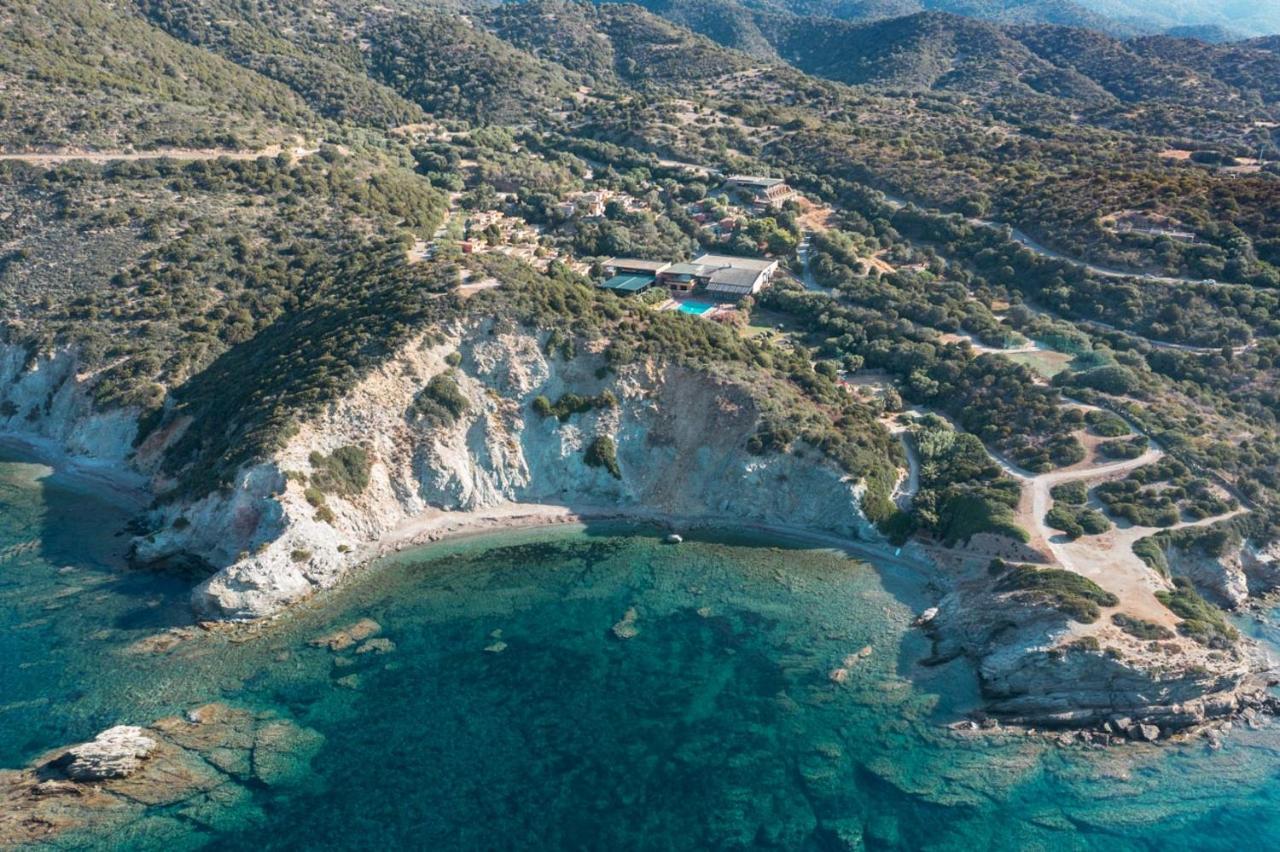 Eco Village Baia Delle Ginestre Teulada Exteriör bild