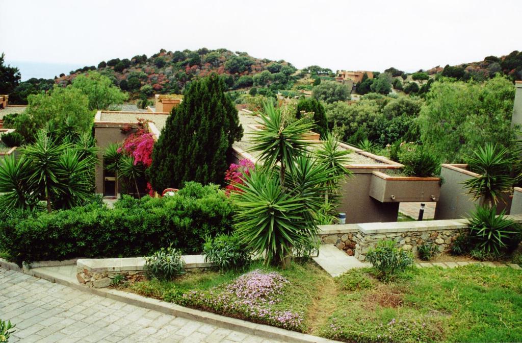 Eco Village Baia Delle Ginestre Teulada Rum bild